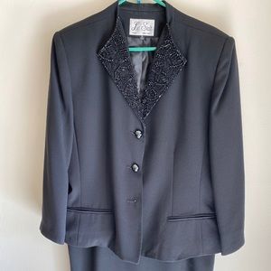 Le Suit Black 2 piece suit, color black